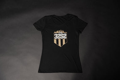 THE 3252 WOMENS CREST TEE